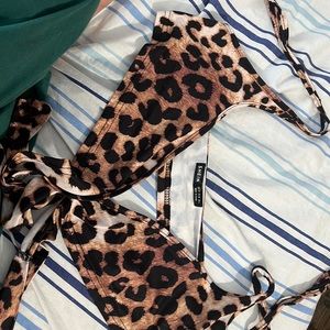 SHEIN size M EU 38 US 6